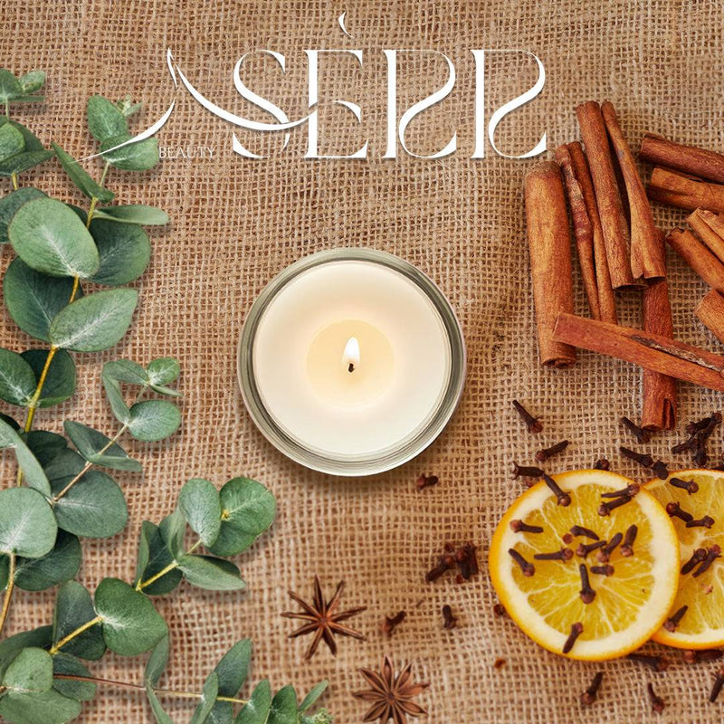 SerrBeauty Bienenwachskerze mit Eukalyptus, Zimt, Nelke & Zitrone, 125 g. Handgefertigte Bio-Duftkerze mit ätherischen Ölen für ein wohltuendes Aroma.